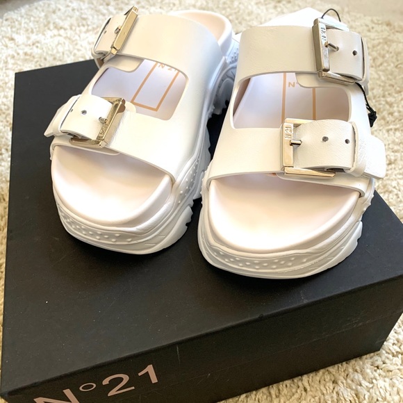 N*21 (NumeroVentuno) - Picture 4 of 7